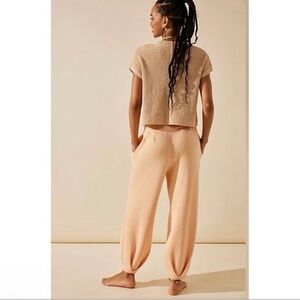 Free People Freya Sweater 2 Piece Pant Set in Summer Peach Combo Size XS 🎉🌟